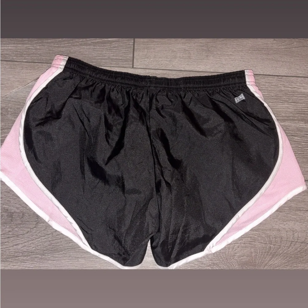 Soffe Women’s Size Medium Athletic Shorts Black & Pink Lined Brand New W Tags! - Picture 2 of 8